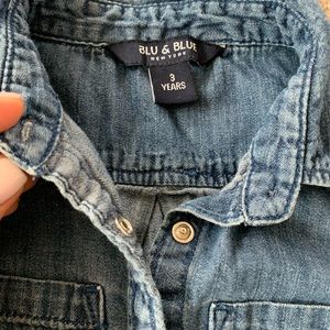 Essential denim snap shirt.